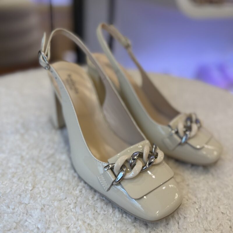 Vernice Latte E409490D