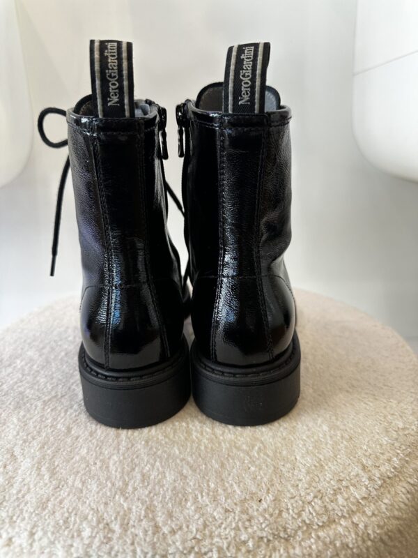 Nėrogiardini Boots Vernis Noir – Image 2