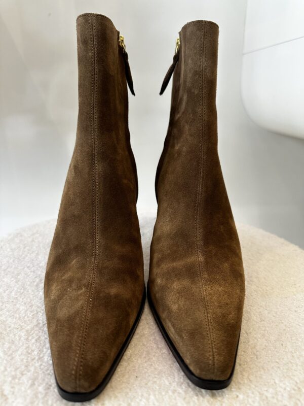 Rivecour Numéro 713 Suede Mocha