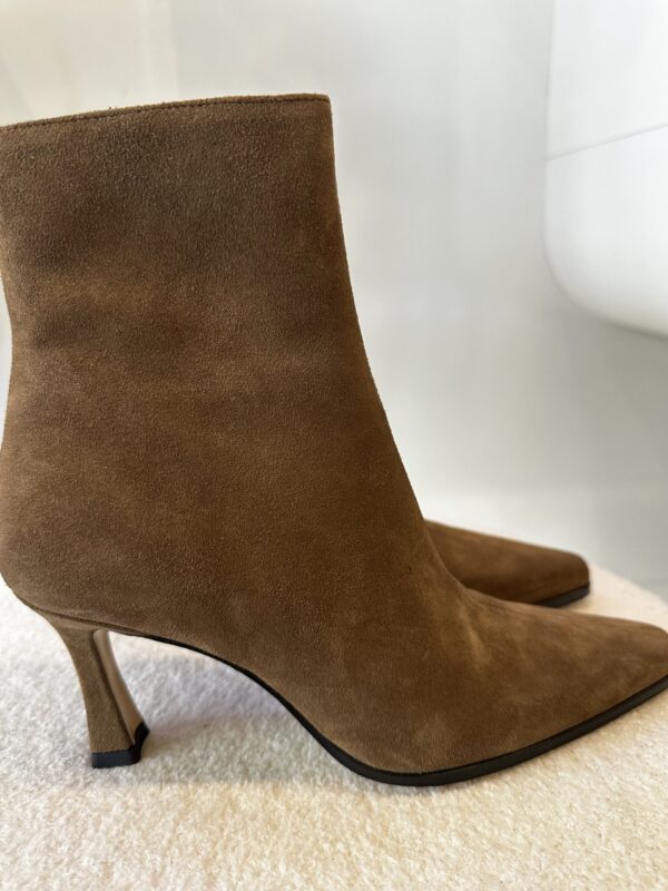 Rivecour Numéro 713 Suede Mocha – Image 2